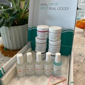 DIPWELL Nail dip powder Kit with 5 colors